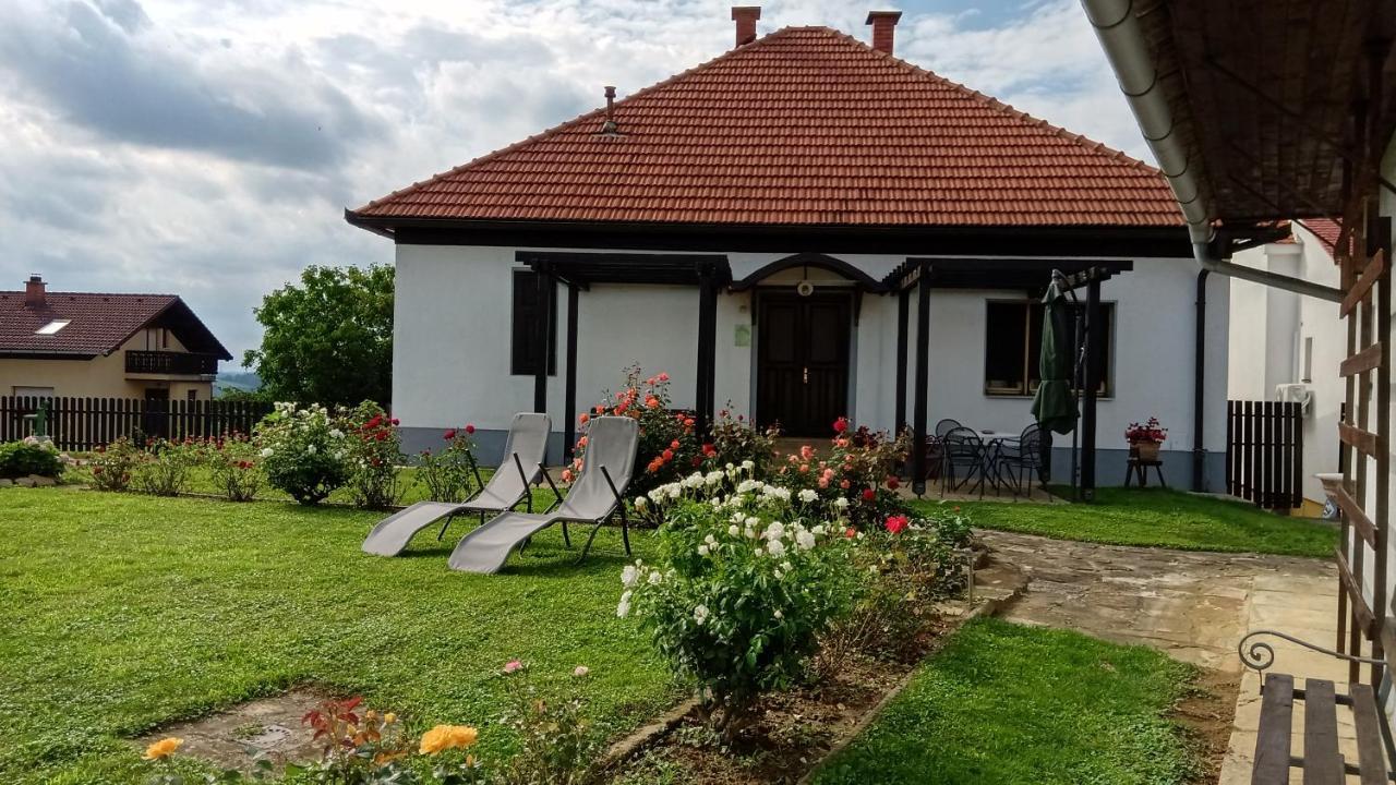 Вилла Pocitniska Hisa Kog Экстерьер фото